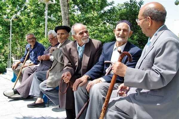 ادامه اعتراض بازنشستگان و کسبه در شهرهای کشور